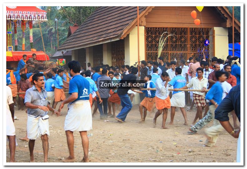 Kettukazhcha procession 4