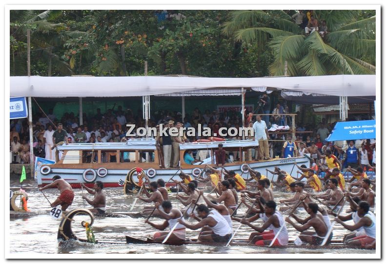 Nehru trophy boat race 2009 still 10