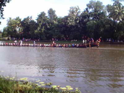 Onam boat race 4