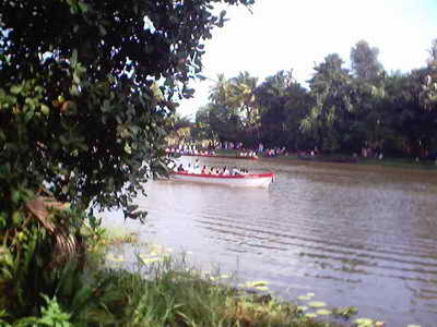 Onam boat race 5