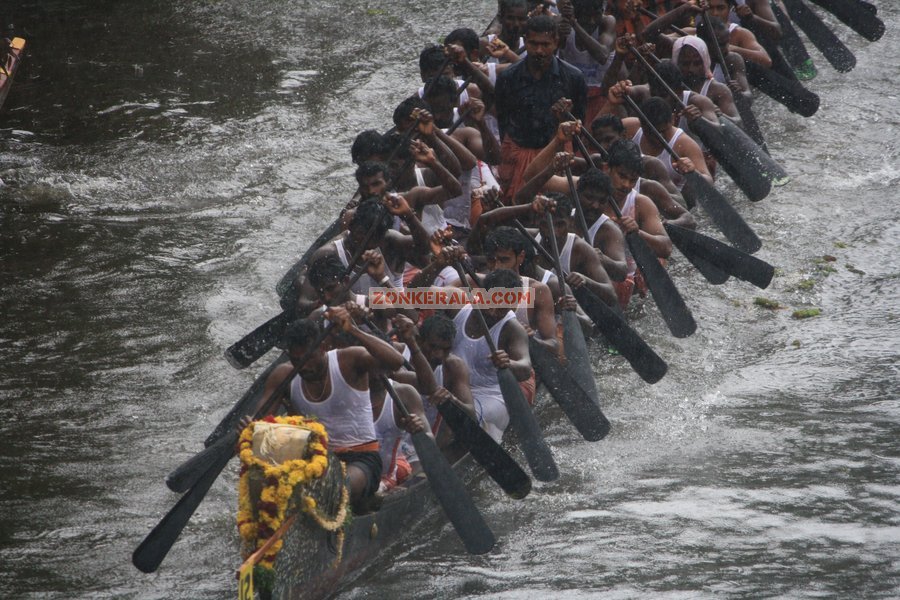 Paippad boat race photo1