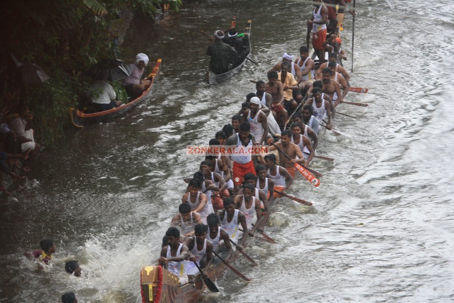 Paippad boat race photo10