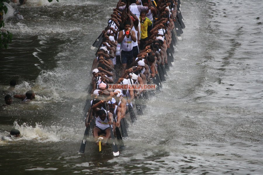 Payippad boat race 2012 photos 9