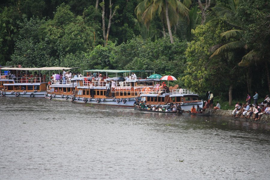 Payippad boat race stills15