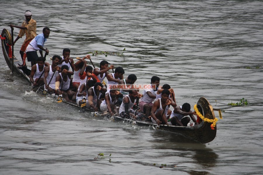 Payippad boat race stills2