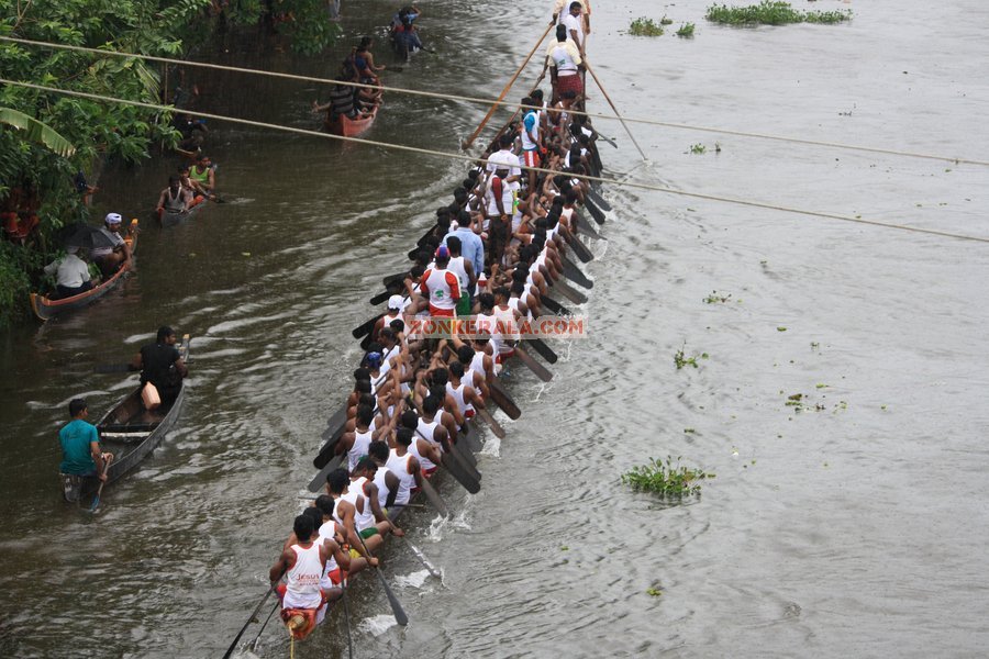 Payippad boat race stills5