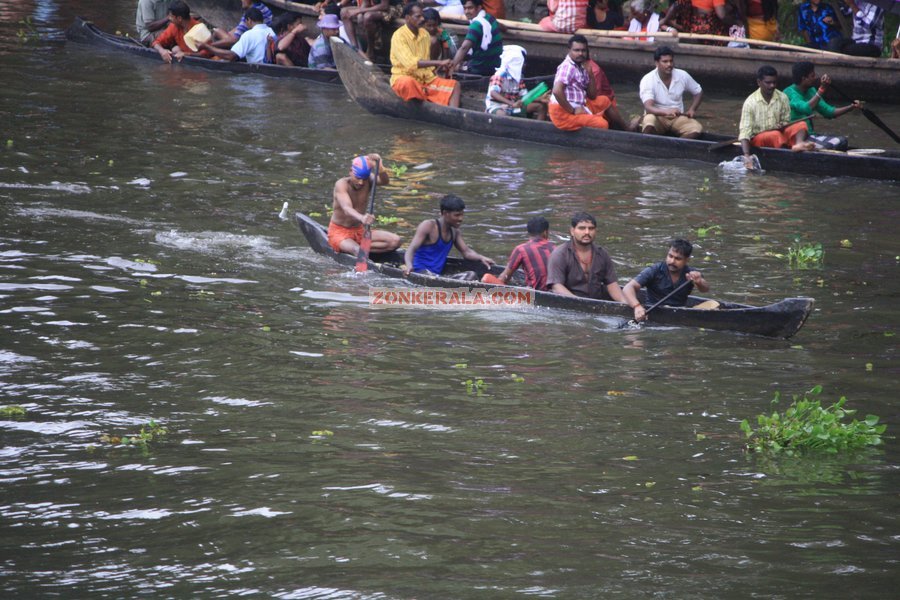 Payippad boat race stills8