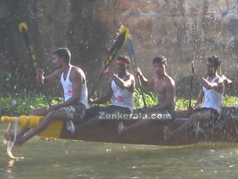 Snake boat oar men