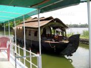 Houseboat 6034