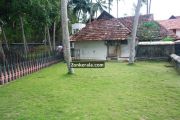 Padmanabhapuram palace backyard 6