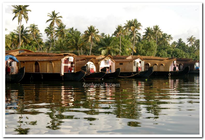 House boats photo 2