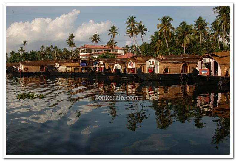 House boats photo 6