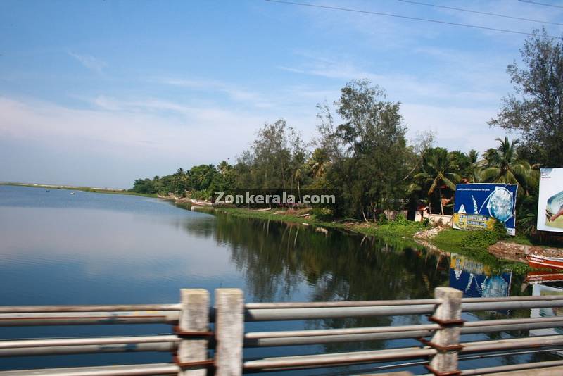 Thottappally spillway near alappuzha 5