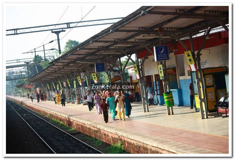 Changanassery railway station picture 1