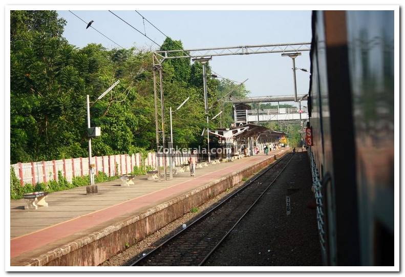 Changanassery railway station picture 2