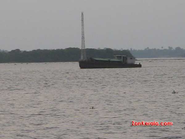 Vembanad lake 4195