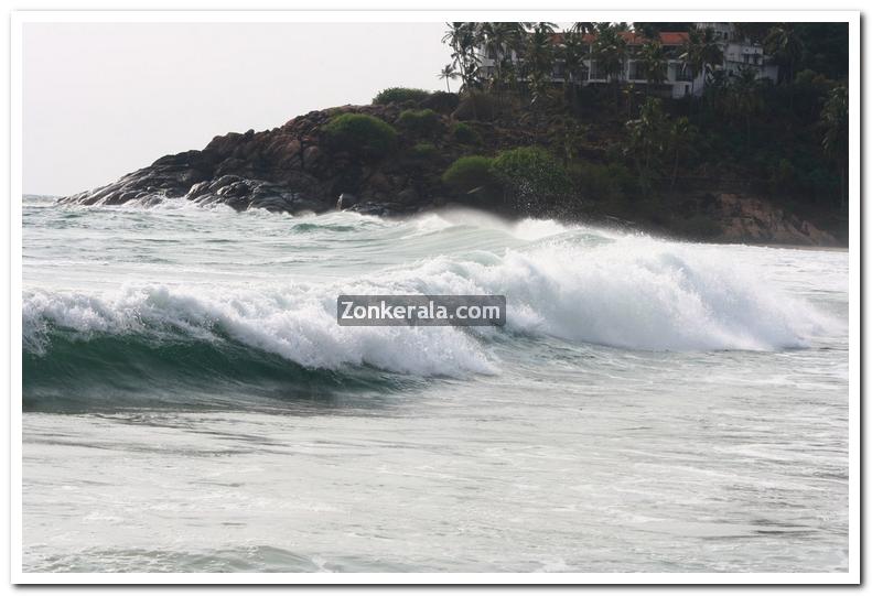 Sea at kovalam photos 10