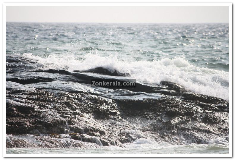 Sea at kovalam photos 5