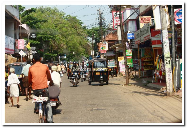 Ezhikkakathu junction haripad 2