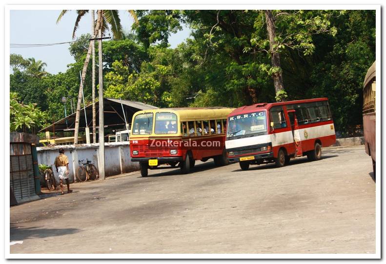 Ksrtc stand haripad still 2