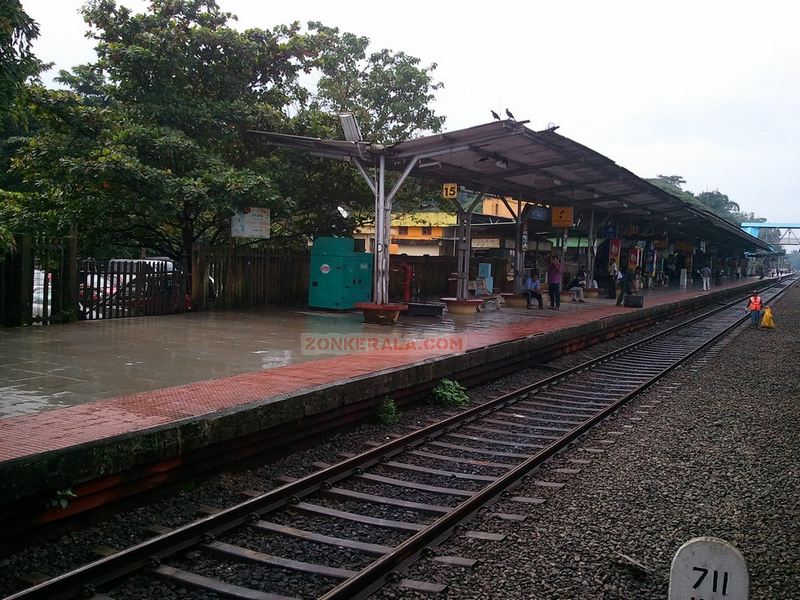 Railway platform