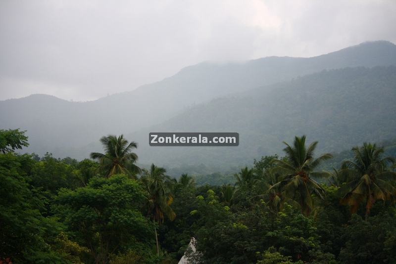 Enroute to ponmudi 3