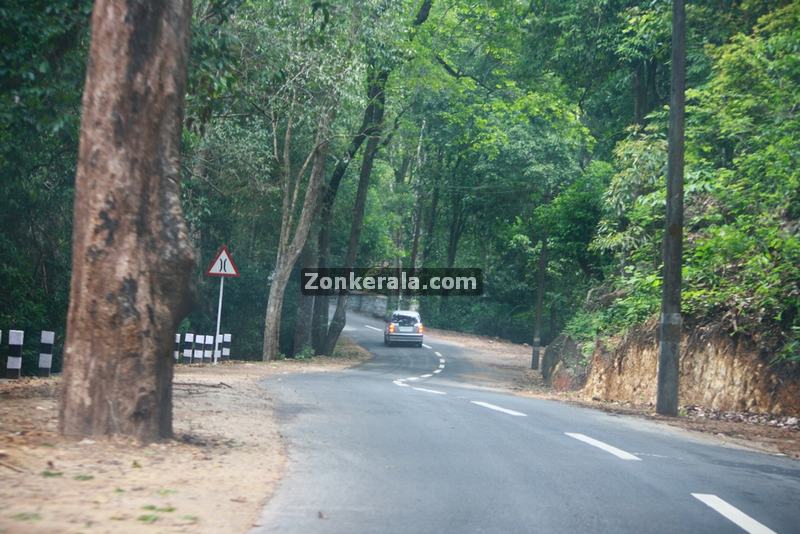 Enroute to ponmudi 6