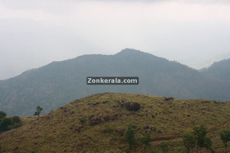 Ponmudi hilltop photos 10