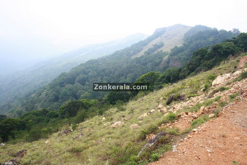 Ponmudi hilltop photos 3