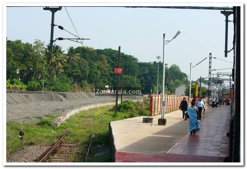 Tiruvalla railway platform