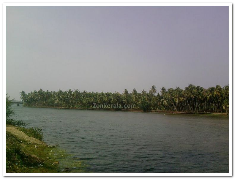 Varkala papanasam beach photo 5