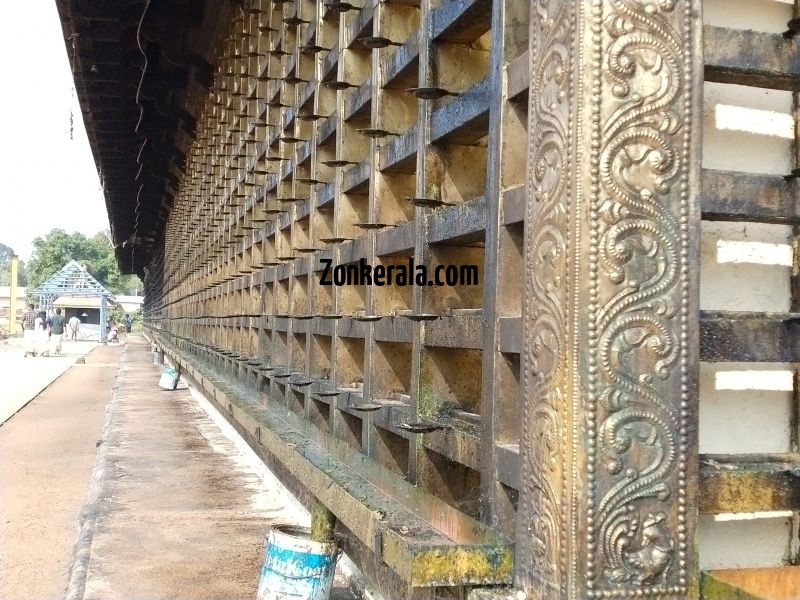 Aranmula parthasarathy temple photo 1 698