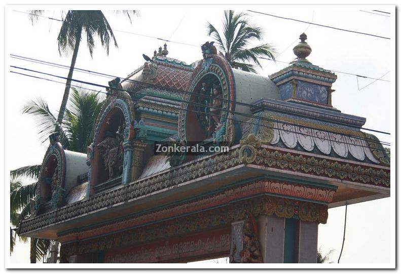 Attukal devi temple entrance 2