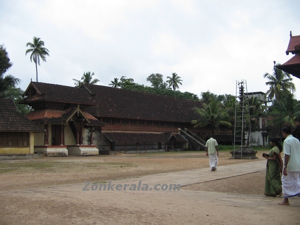 Haripad subrahmanya temple 1