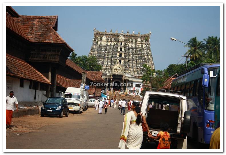 Puthen Maliga and Gopuram 