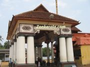 Vaikom mahadeva main gopuram