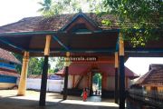 Vaikom mahadeva temple kizhakke nada 1