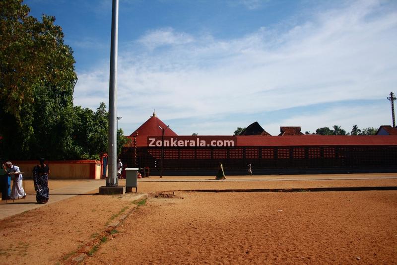 Vaikom siva temple photos 6