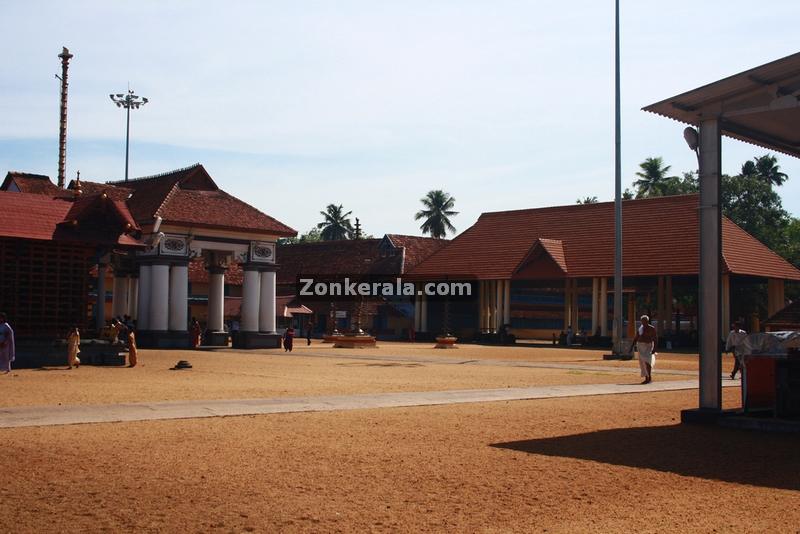 Vaikom siva temple photos 7