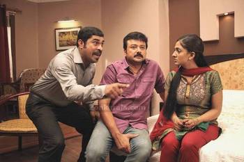 Malayalam Movie Makeup Man Review and Stills
