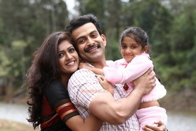Malayalam Movie Memories Review and Stills