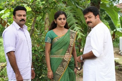 Malayalam Movie Madirasi Review and Stills