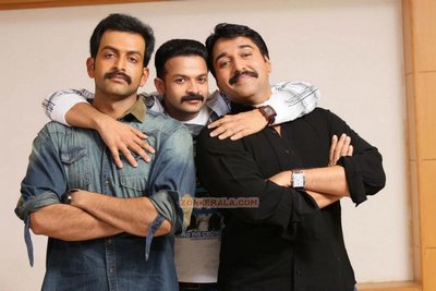 Malayalam Movie Mumbai Police Review and Stills
