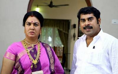 Malayalam Movie Sakudumbam Shyamala   Review and Stills