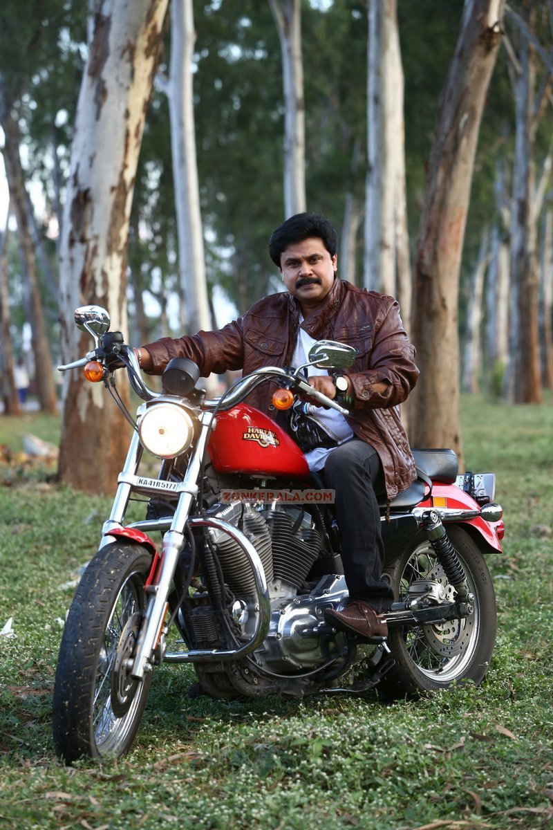 Dileep Stills 4392