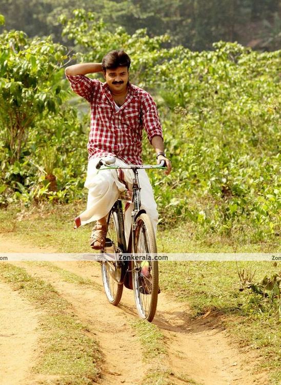 Actor Kunchacko Boban Pictures 9
