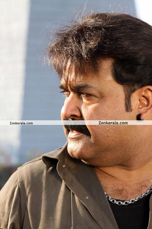 Mohanlal Stills From China Town 1