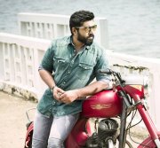 Nivin Pauly Malayalam Star Latest Wallpaper 8086