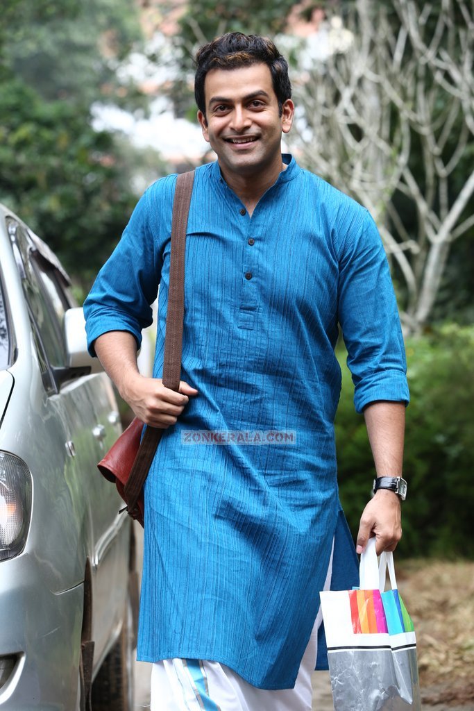 Actor Prithviraj 7693