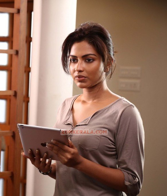 Amala Paul 7444